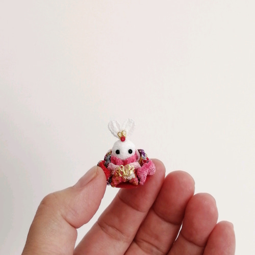 小さなちりめん細工歳時記「ひな祭り」 コインサイズのミニチュア
