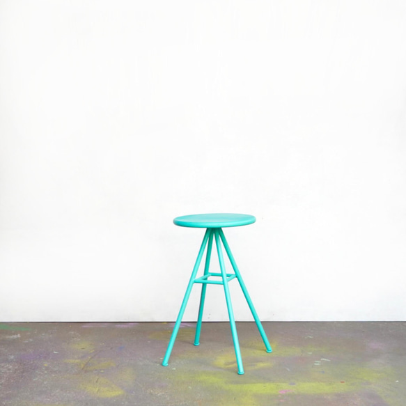 A line stool light blue 1枚目の画像