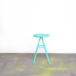 A line stool light blue 3枚目の画像