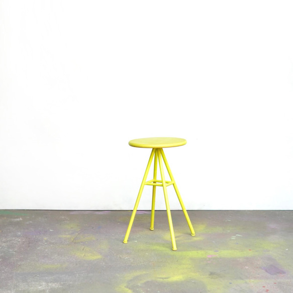 A line stool lime yellow 1枚目の画像