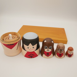 金太郎マトリョーシカＭサイズ（金色台付）　節句祝い　五月人形　 4枚目の画像