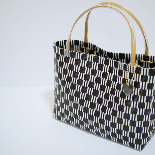【未使用扱】WOVEN ストライプ かごバッグ NEIGHBORHOOD(ネイバーフッド) / LOGO DRAWSTRING SHOULDER BAG