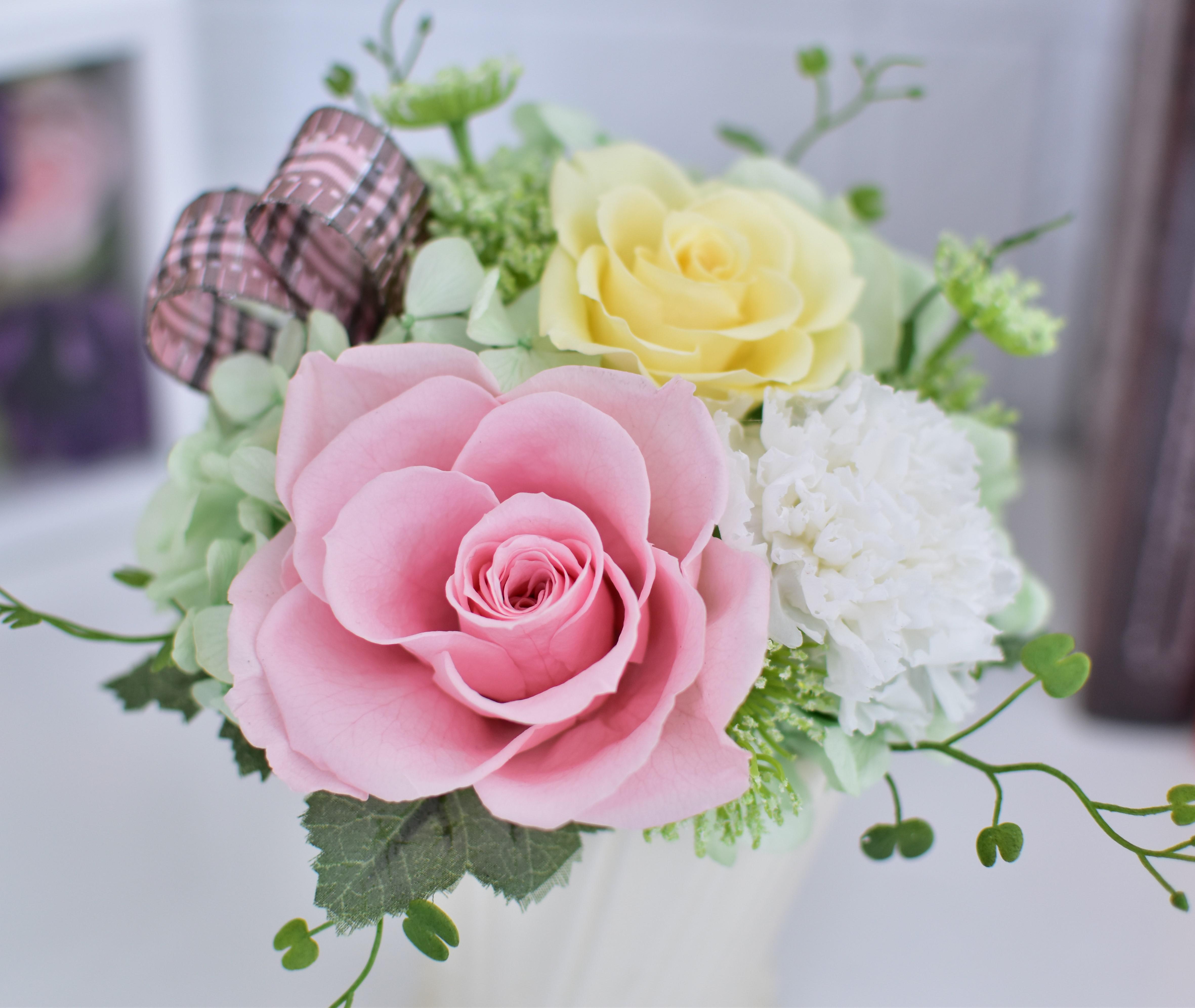 ☆受注生産☆母の日やプレゼントにお勧め☆プリザーブドフラワー 《Si Belles》