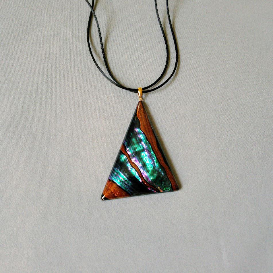 螺鈿ペンダント「煌」　木製漆塗　桐箱入