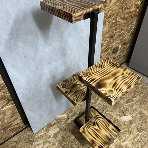 【送料込】アイアン4段シェルフ　ラック　アイアン家具　オーダーメイド　受注制作 fcd0084f321ba035c29714b31710ca