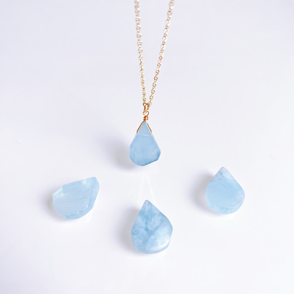 【特集掲載】《3月誕生石》アクアマリンのラフロックドロップネックレス　14kgf  誕生日プレゼント　金属アレルギー対応 4枚目の画像