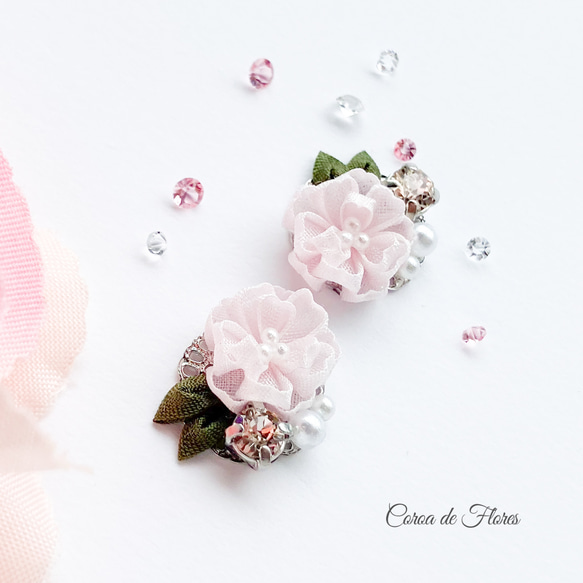 八重桜のピアス/イヤリング　つまみ細工　正絹羽二重　シルク 4枚目の画像