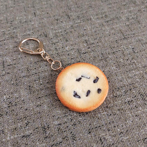 クッキーのキーホルダー( *´艸｀)選べる4種類♪フェイクスイーツ