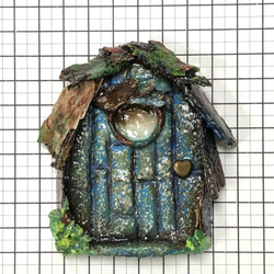 ミニチュア「hanako3様ご依頼　青い森の扉」　送料込み　モルタル自然素材で作ったアウトドア気分になれる雑貨 4枚目の画像