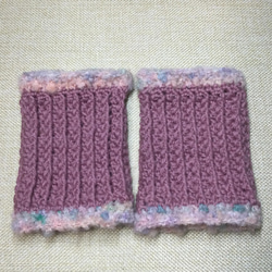 手編み【ピンクとふわふわが可愛い！ハンドウォーマー】リストウォーマーにもなります！送料無料 2枚目の画像
