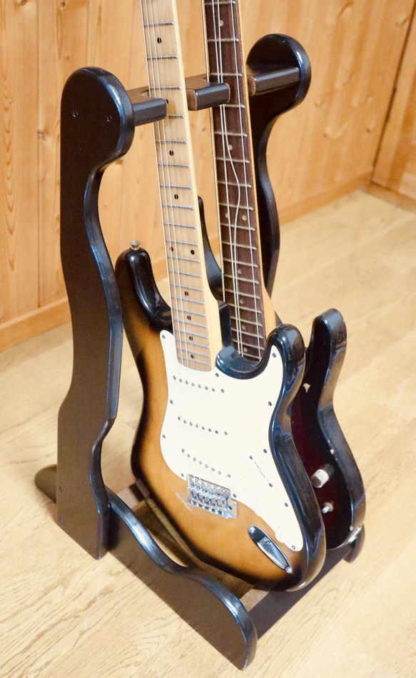 【はこぽす対応商品】 オーダー品】手作り木工 楽器 （黒漆）2本掛け ギタースタンド 弦楽器