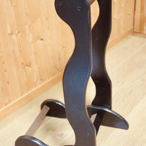 オーダー品】手作り木工 ギタースタンド （黒漆）2本掛け 楽器