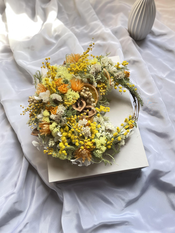 ☆ミモザの黄色い三日月リース☆ ドライフラワー petit.iro 通販  