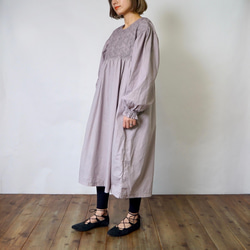 燈籠袖縮褶便服/粉米色/Mikawa紡織 第11張的照片