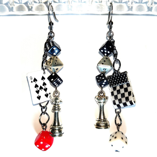 チェス ルーク クイーン トランプ サイコロ ダイス スペード カジノ