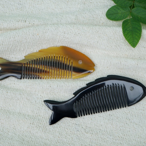 クシ コーム 半月クシ 天然素材キャトルホーン（牛の角）クシ その他