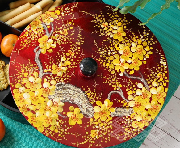 高級　お菓子入れ　おせち入れ　お弁当箱　皿盛り食器　和食　漆器　ゴールド　手書き　 2枚目の画像