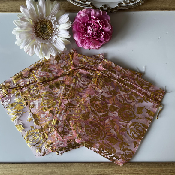 薔薇プリント　オーガンジー巾着　　12㎝ 5枚目の画像