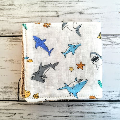 サメの仲間たち ガーゼハンカチ タオルハンカチ 30cm✕30cm ダブル