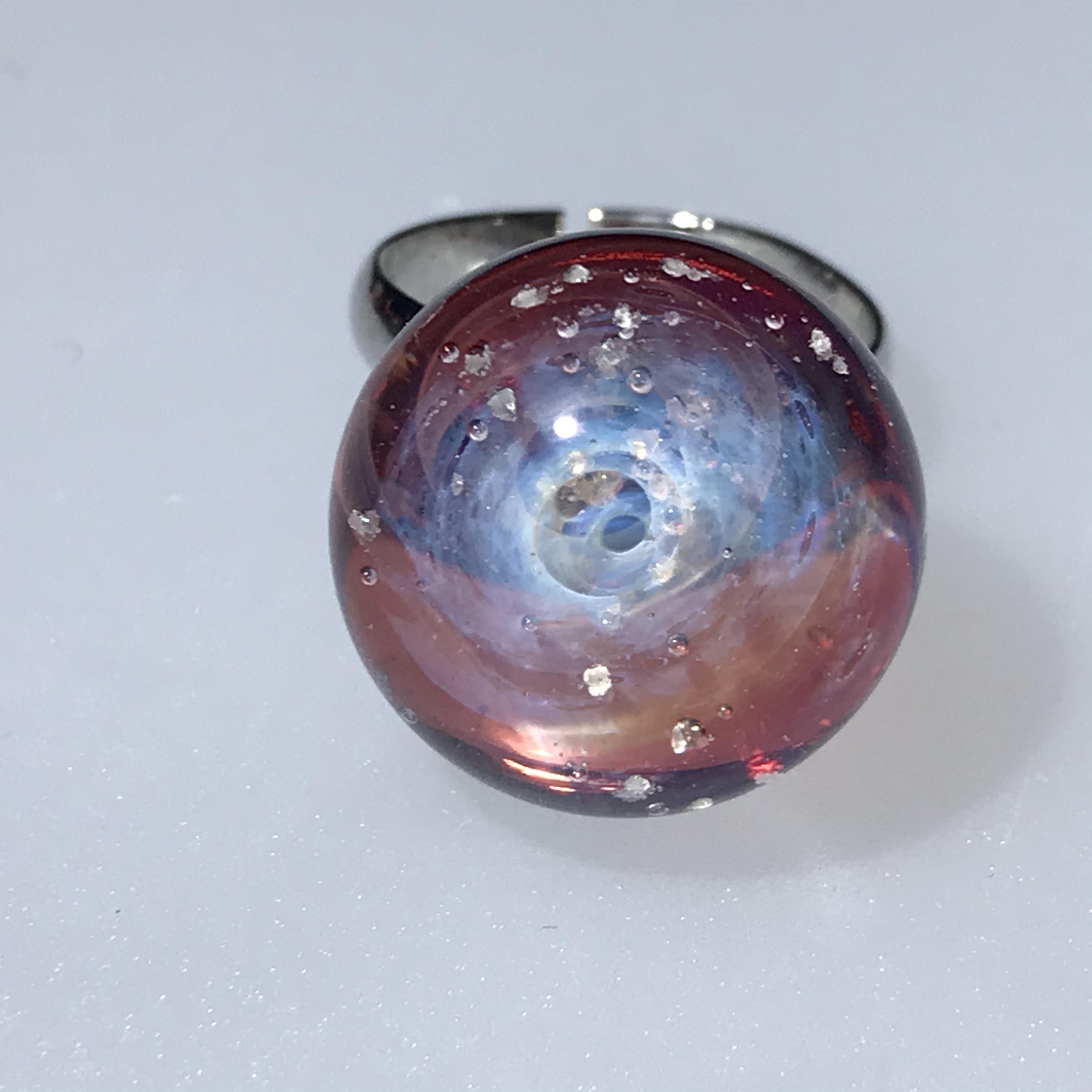 暗闇で光る宇宙の指輪　赤