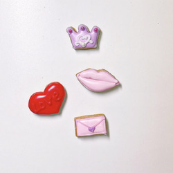 【すぐに発送可能・バレンタインに間に合う】バレンタインモチーフのミニアイシングクッキーのセット1袋 3枚目の画像