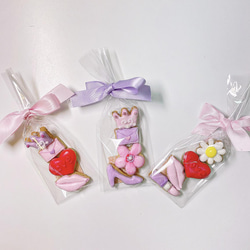 【すぐに発送可能・バレンタインに間に合う】バレンタインモチーフのミニアイシングクッキーのセット1袋 2枚目の画像