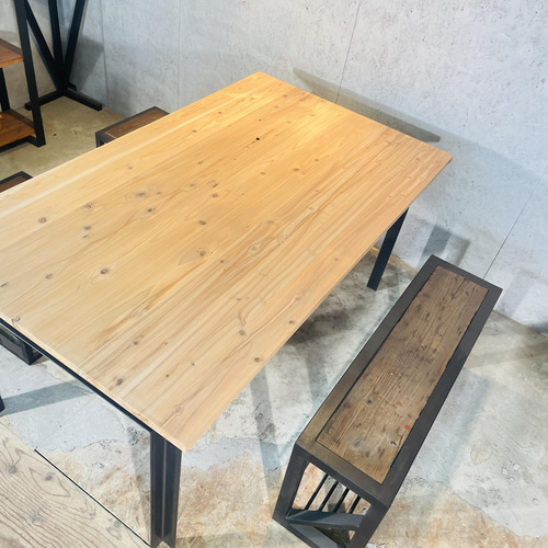 杉浮造り ダイニングテーブル 作業台 展示台 什器 天板無垢材 濃茶色