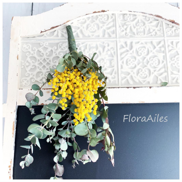 明るいミモザ♪シンプルなミニスワッグは花器にも飾れます♪メッセージカード無料 2枚目の画像