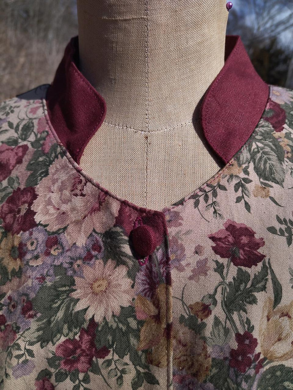 お花柄の布とヨーロッパリネンで作ったシャツワンピース 4枚目の画像