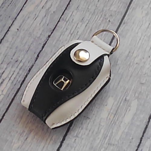 2022年2月新作】HONDA 新型 VEZEL (ｳﾞｪｾﾞﾙ)用 本革ｽﾏｰﾄｷｰｹｰｽ (白革×黒