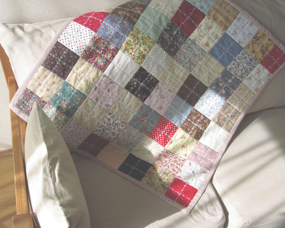 パッチワーク　キルト　マルチカバー　ハンドメイド ハンドメイド パッチワークキルト ベッドカバー ソファカバー