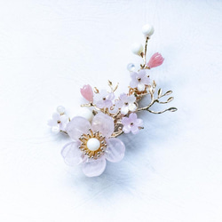 天然石ローズクォーツの桜のヘアアクセサリー　桜　ヘアクリップ　髪飾り　 1枚目の画像