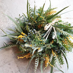 フレッシュグリーン＆ミモザのリース 1枚目の画像