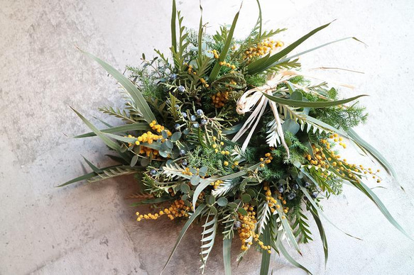 フレッシュグリーン＆ミモザのリース 1枚目の画像