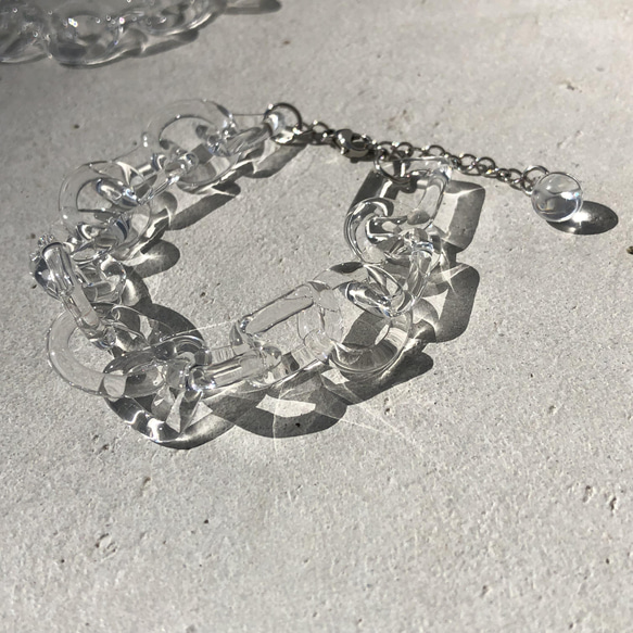 透明なガラスのチェーン　ブレスレット　ガラスアクセサリー（金属アレルギー対応）　 1枚目の画像