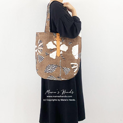 義大利製造絲質棕色花卉圖案斯堪的納維亞天然鞣製皮革（中號）輕型托特包母親節 第3張的照片