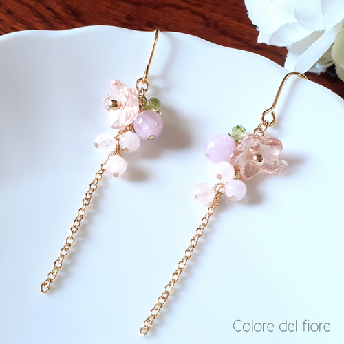 再販☆クンツァイトとお花ꕥとモルガナイト*ペリドットのピアス