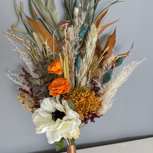 トレンドカラー】テラコッタオレンジとアネモネブーケ インテリア