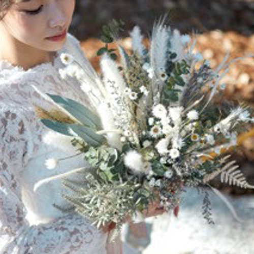 トレンドカラー】テラコッタオレンジとアネモネブーケ インテリア