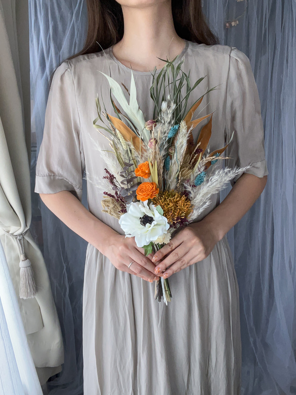 トレンドカラー】テラコッタオレンジとアネモネブーケ インテリア