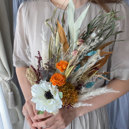 トレンドカラー】テラコッタオレンジとアネモネブーケ インテリア