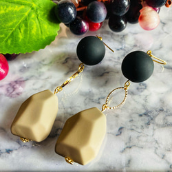 ソフトバンクホークス鷹の祭典カラーのピアス ピアス（フック