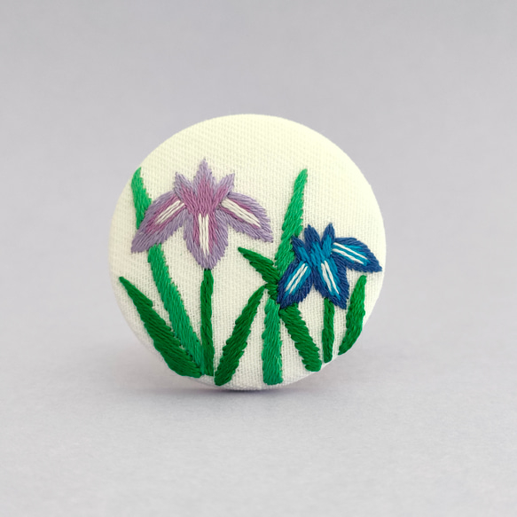 No.698】ハンドメイド刺繍ブローチ 紫陽花 - メルカリ