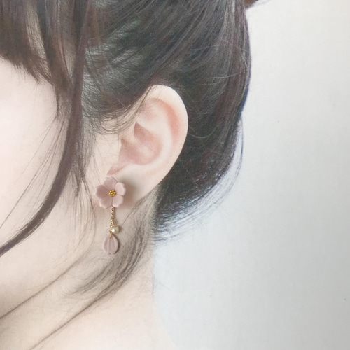 【チョコチップ】ホワイトゴールドピアス+桜ピアス Amazon | 桜 ピアス レディース ピンクゴールド【さくらの雨