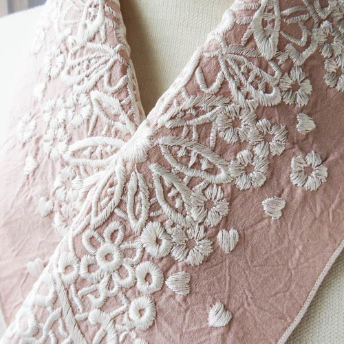 刺繍半衿・グラマラスレースsakura 和装小物（帯・半襟） petaco