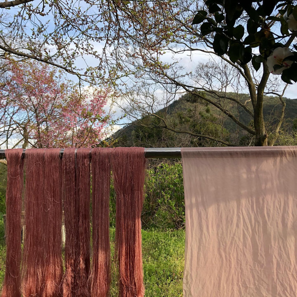 手つむぎ真綿の手織りストール 10枚目の画像