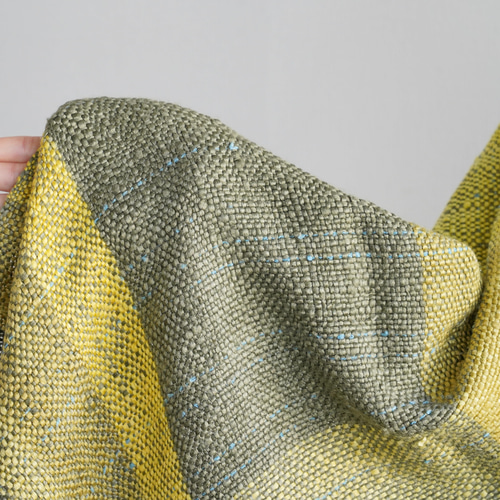 手つむぎ真綿の手織りストール ストール 工房おりをり 通販｜Creema  