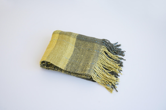 手つむぎ真綿の手織りストール 4枚目の画像