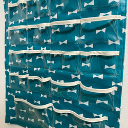 新柄追加お薬カレンダー✳︎オーダメイド・１週間３ポケット　下ポケット有り専用　ウォールポケット　くすり入れ　アクセサリー 3枚目の画像