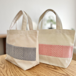 刺し子トートS　寄せ/ネイビー　刺繍　キャンバストート　ランチバッグ　ミニトート　お散歩バッグ　お財布バッグ　弁当　北欧 2枚目の画像